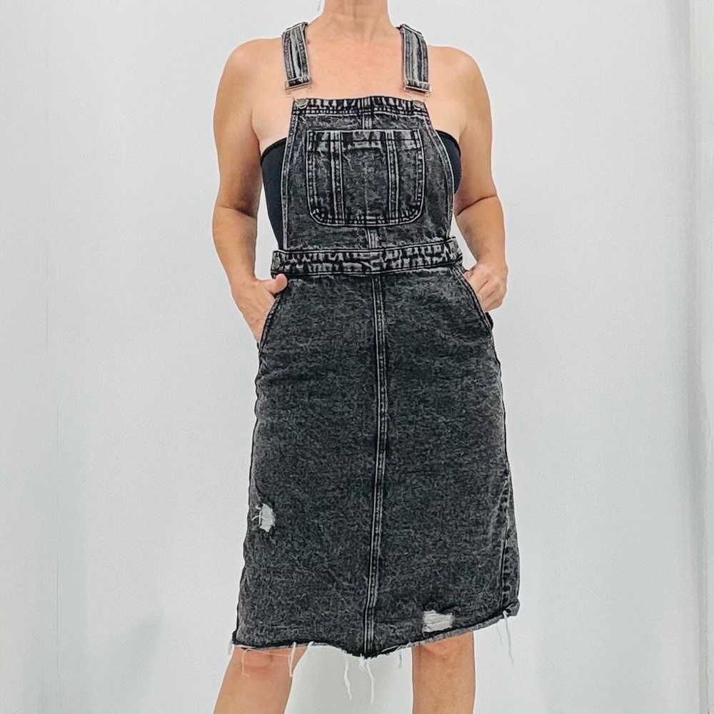 TNR Retro 90’s Distressed Dark Wash Raw Hem Denim Overalls Skirtalls
